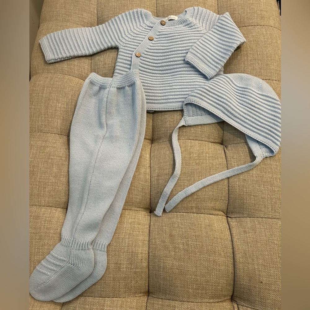 Never Worn NWOT Martin Aranda Take Me Home Dusty Blue Knit 0-3m 3 Piece Set - Picture 6 of 10